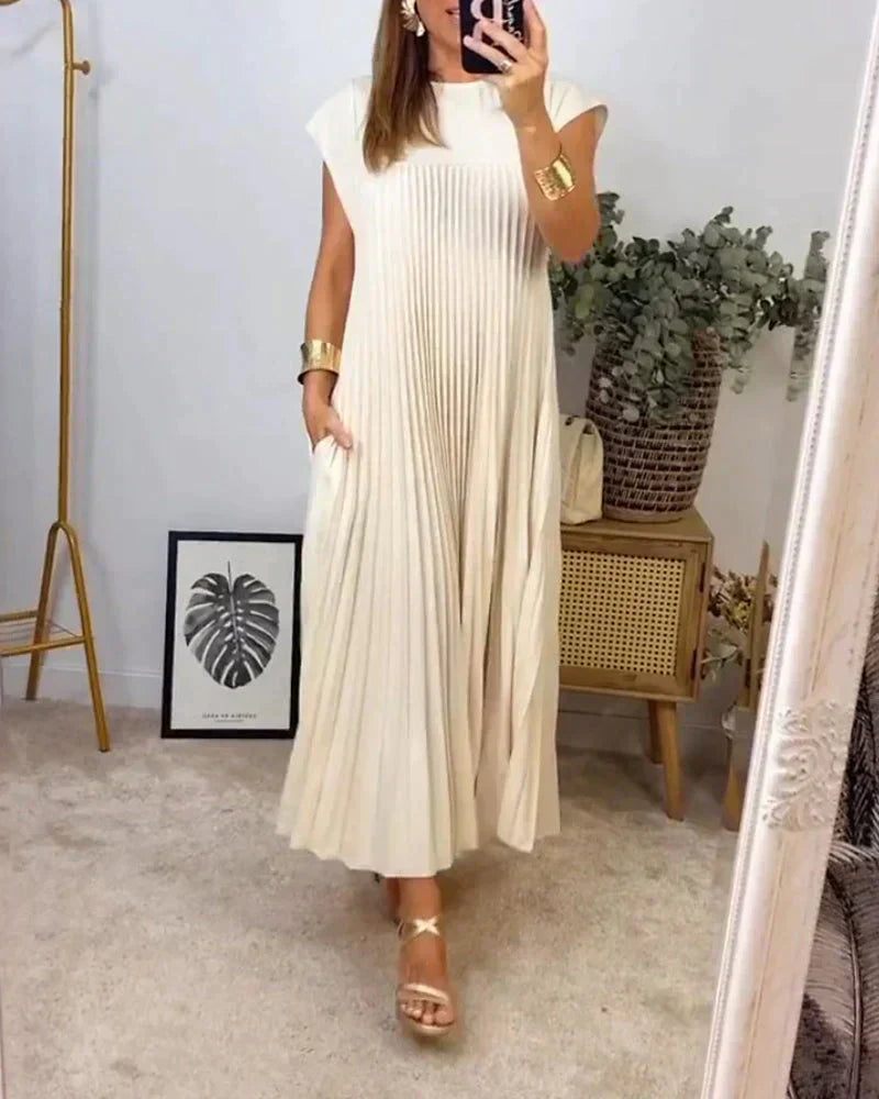 Lizeth | Sleeveless Pleated Dress