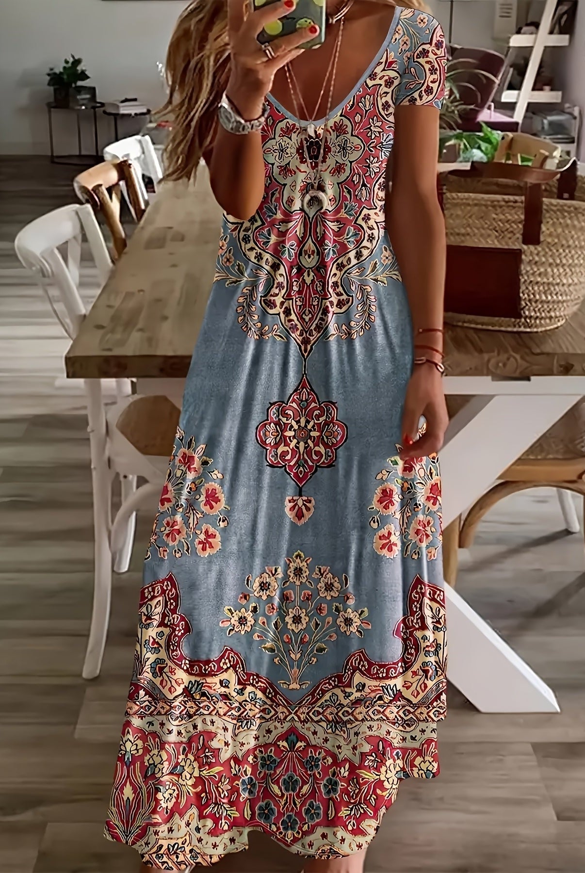 Lucero | Artistic Tummy-Flattering Dress