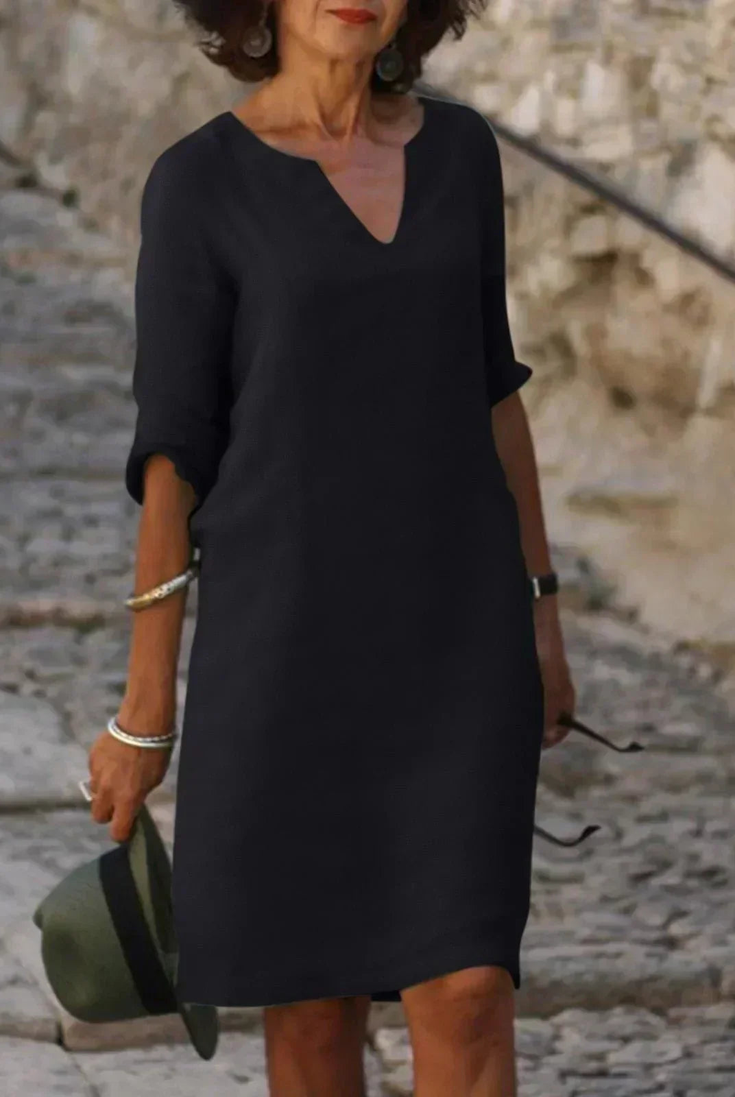 Hortencia | Elegant Dress with V-Neck