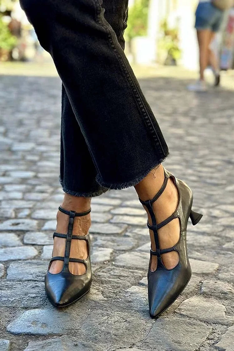Amparo | Elegant Pumps with Straps