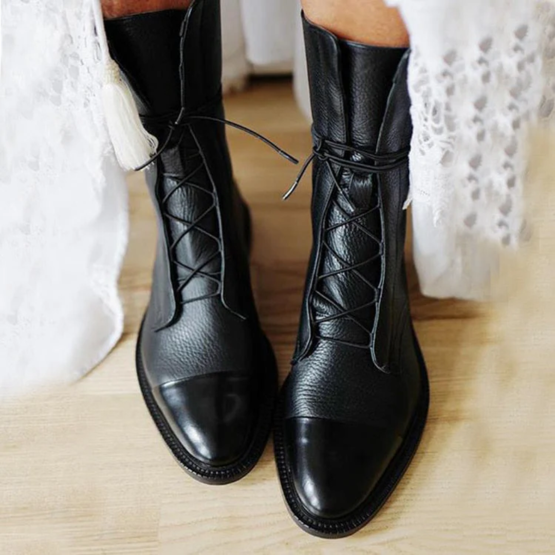Shari | Elegant Leather Heeled Boots