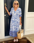 Cecy | Graceful V-Neck Floral