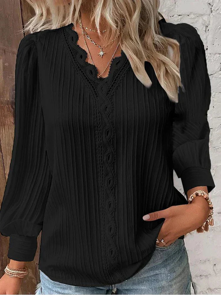 Mona | Blouse with Chiffon and Lace Details