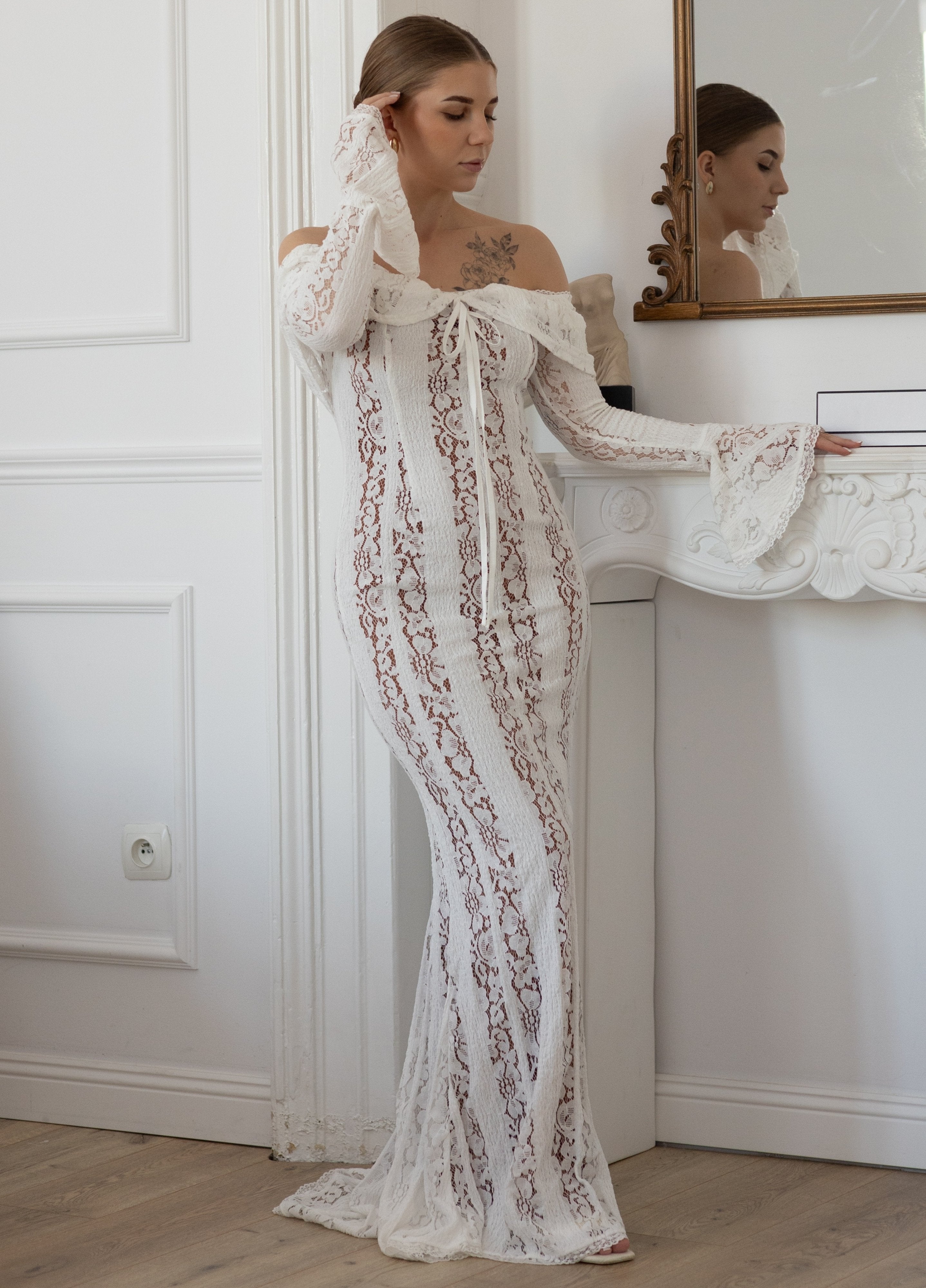 Juliet | Lace Maxi Dress – White