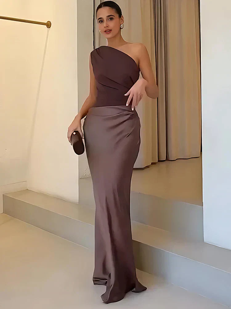 Wanda | Maxi Dress with a Guilt in Satin