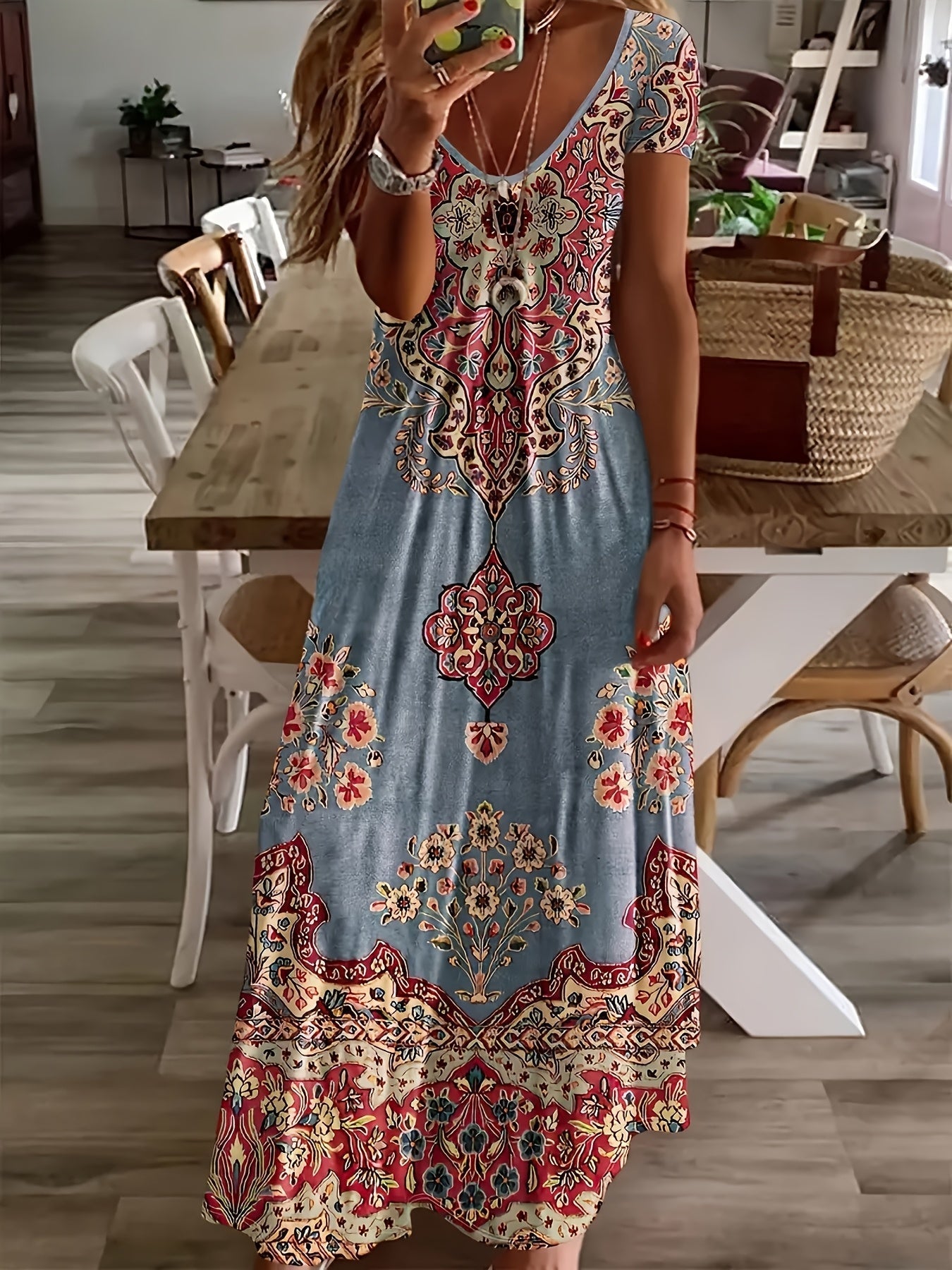 Lucero | Artistic Tummy-Flattering Dress